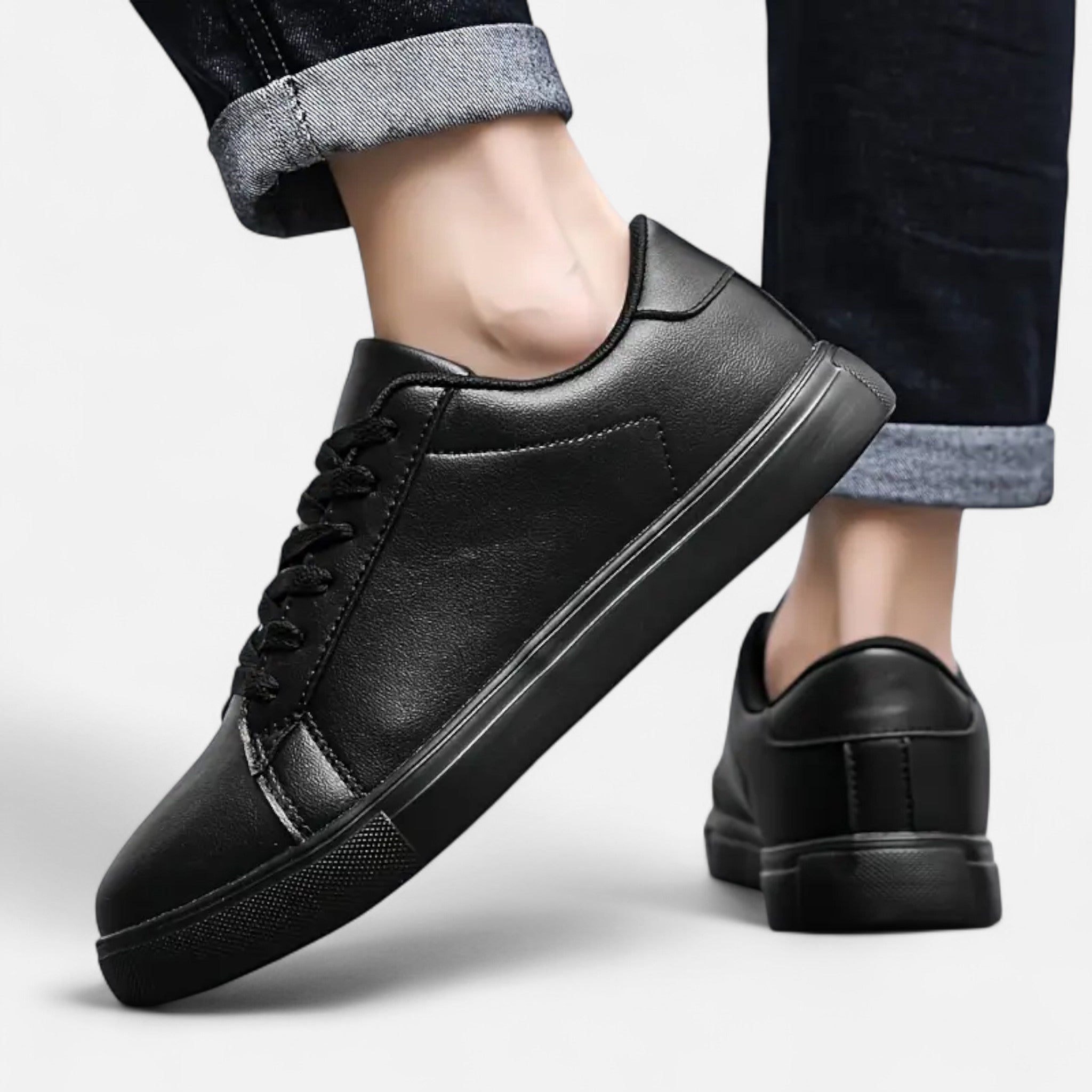 VELYXA | Men’s Low-Top Sneakers with Durable Sole