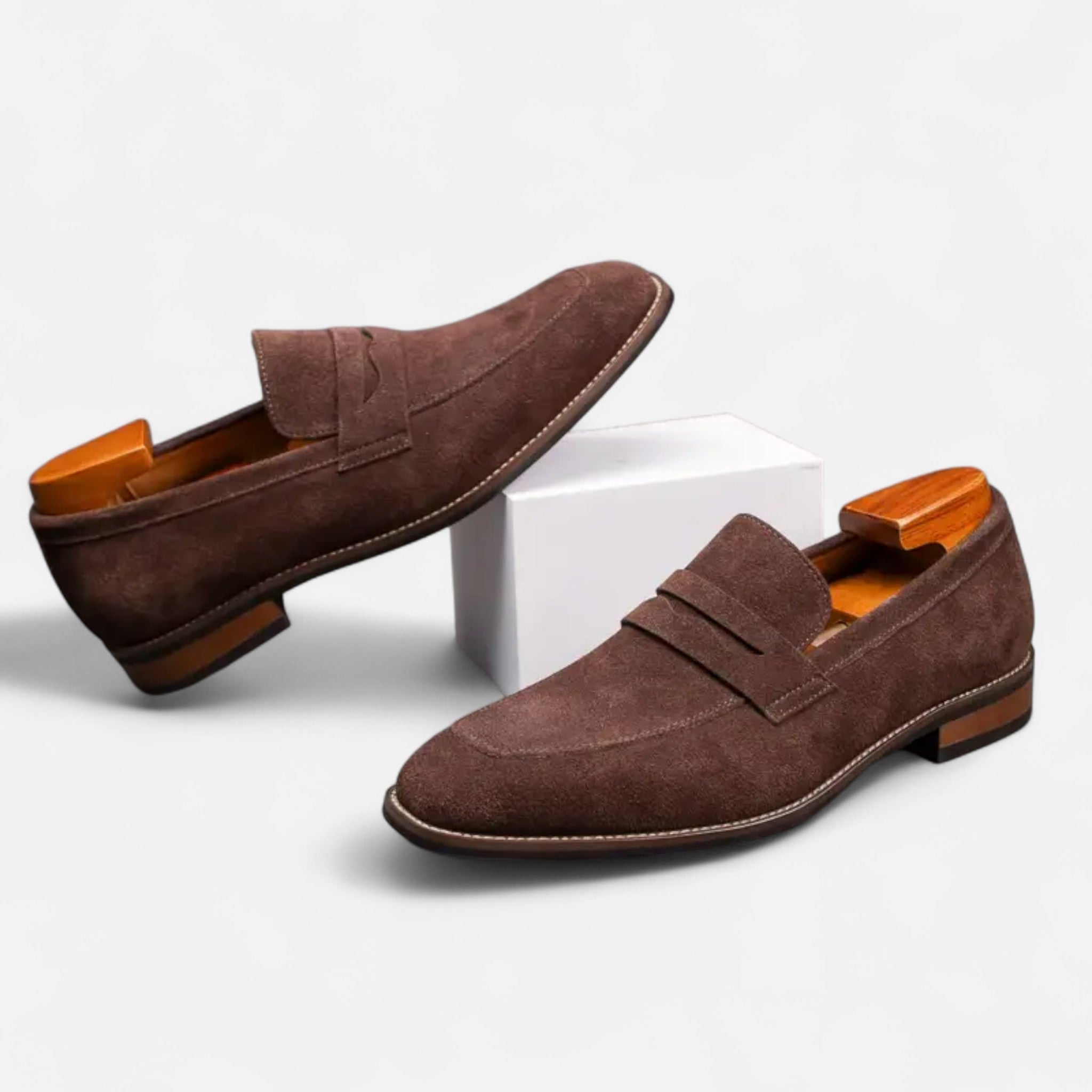 VELYXA | Men’s Cowhide Slip-On Loafers